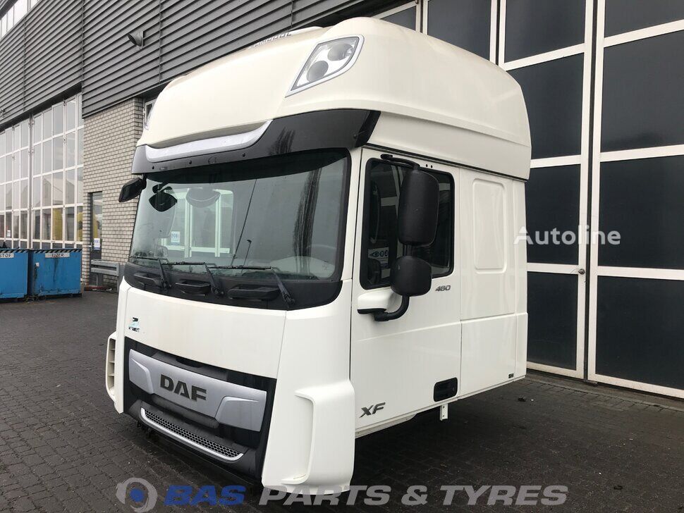 Cabine DAF XF106 Super Space Cab L2H3 Super Space Cab L2H3 2032405 pour camion DAF XF106 - Autoline