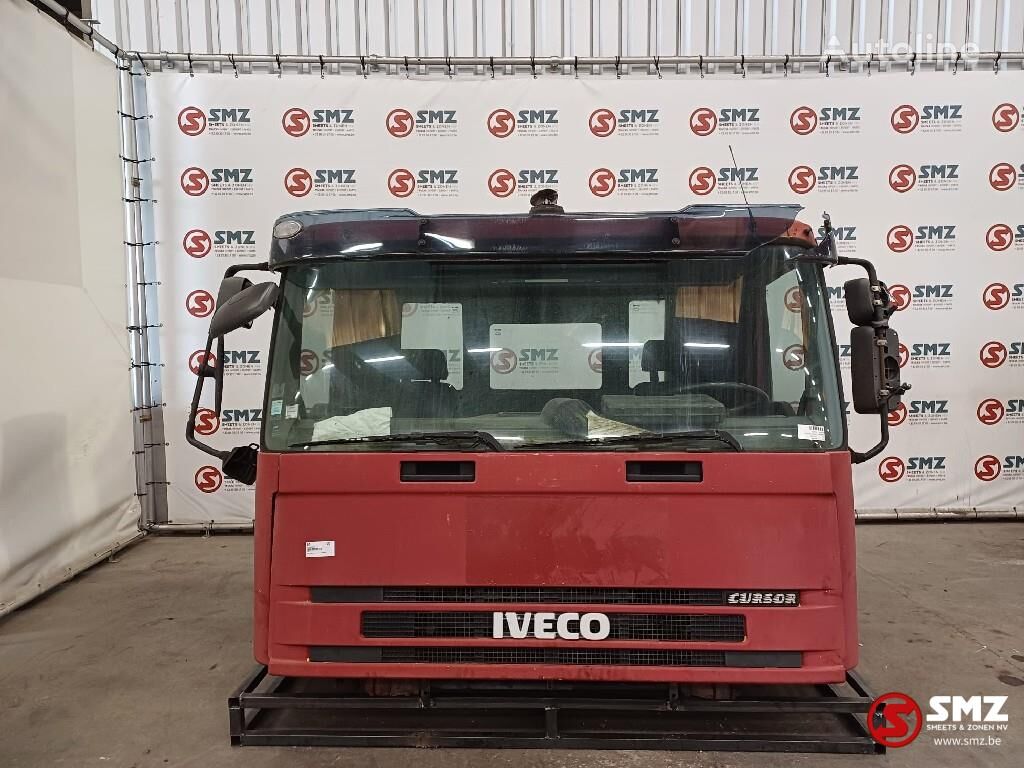 кабина IVECO Occ e Trakker 500395639 для грузовика