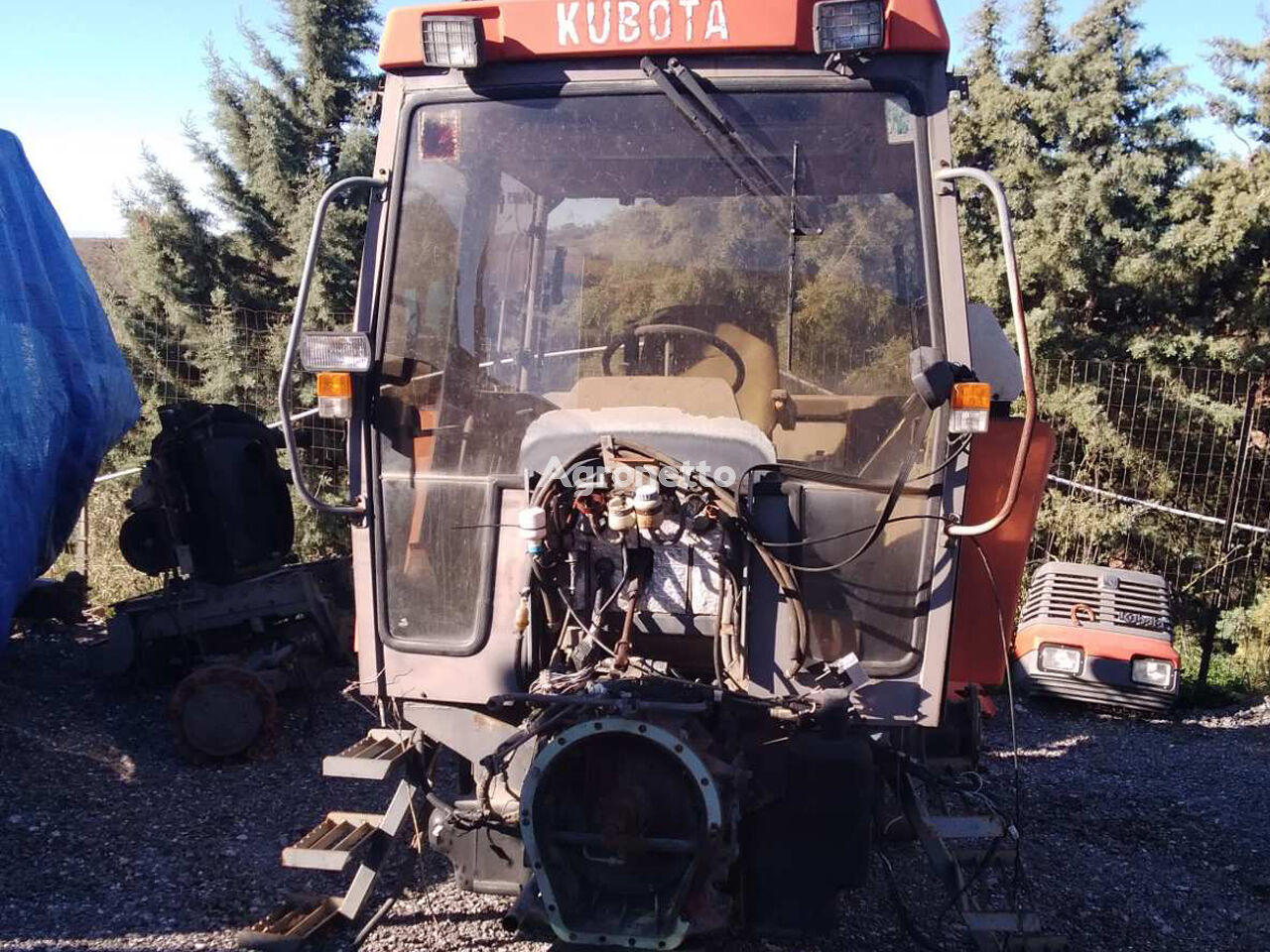 كابينة لـ جرار بعجلات Kubota K1-130 - Agronetto