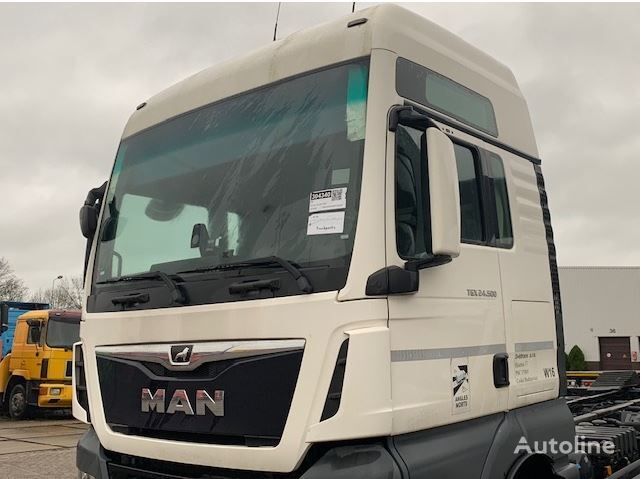 MAN TGX XXL e 2019 cabin for truck