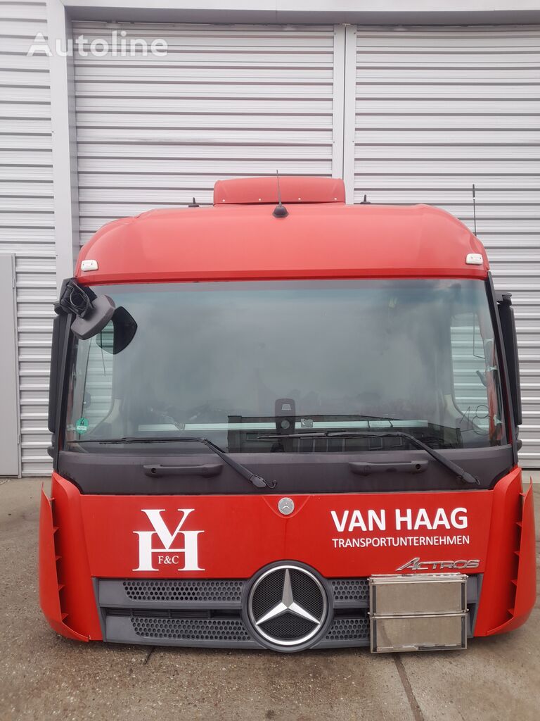 Mercedes-Benz ACTROS MP4 cabin for truck tractor