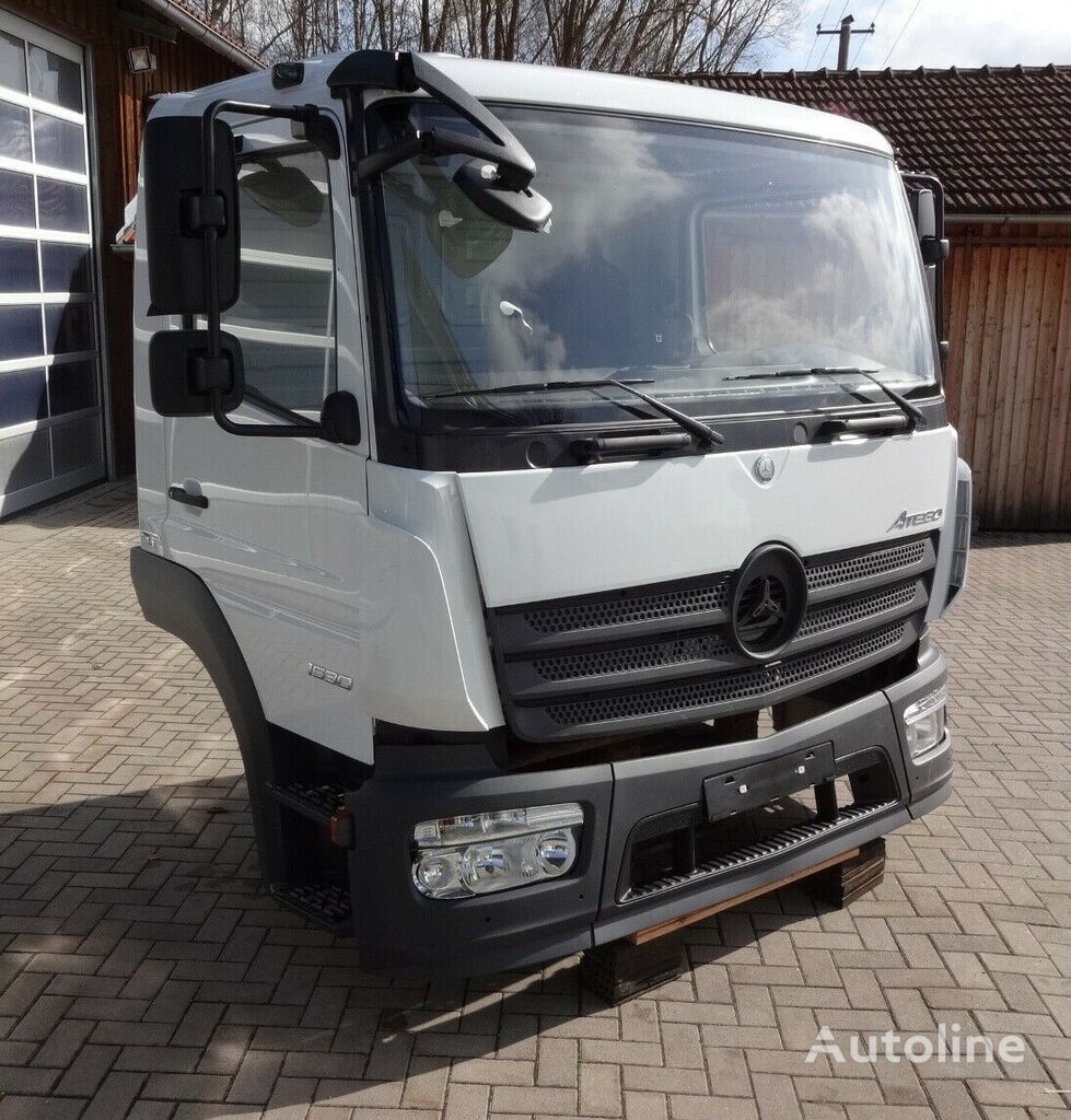 кабина Mercedes-Benz ATEGO EURO 6 2020-2021 967PKX3 для грузовика Mercedes-Benz ATEGO EURO 6 2020-2021