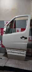 кабина Mercedes-Benz Sprinter 216 left door за камион влекач