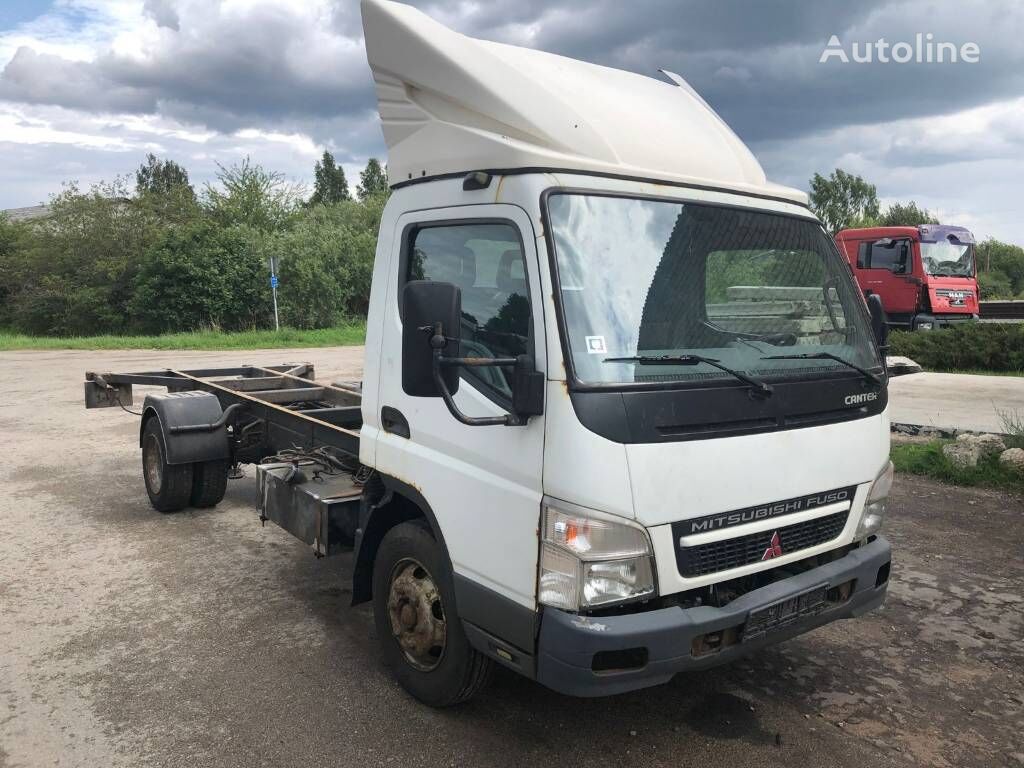 Mitsubishi Canter kabīne paredzēts vilcēja