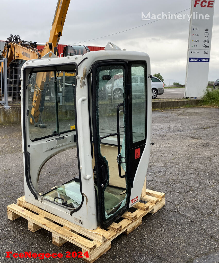 파손 미니 굴착기용 객실 Takeuchi de mini pelle TB 225 a réparer