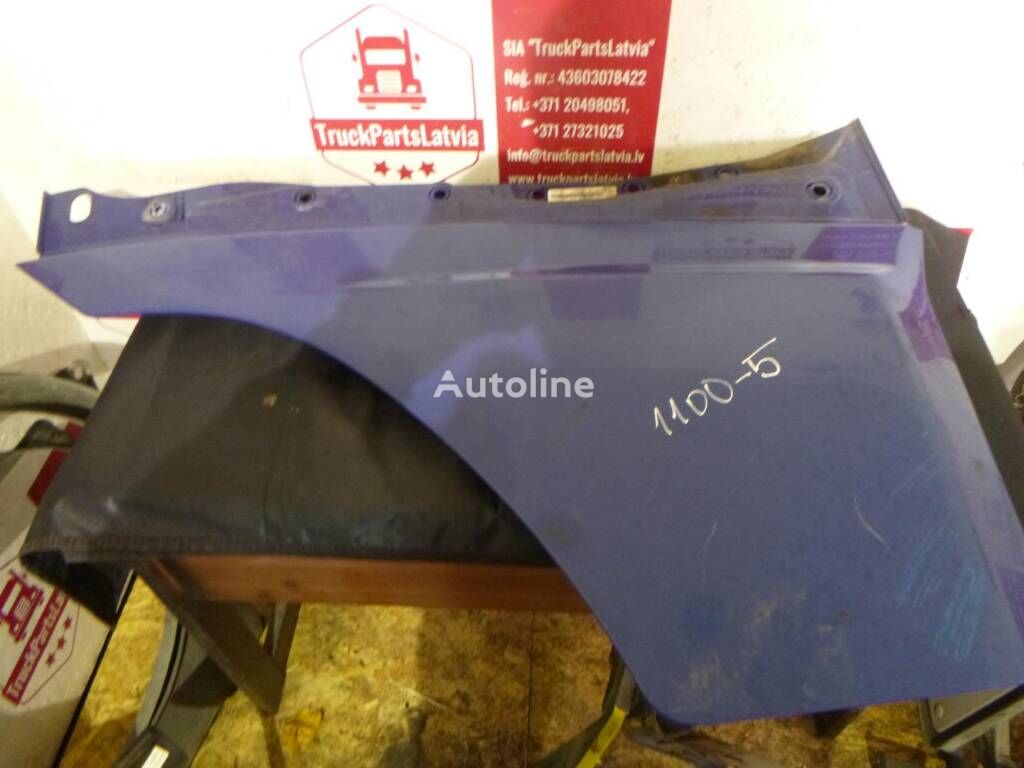 cabine Volvo Front right door trim pour tracteur routier