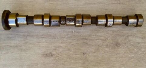 camshaft DAF LF45 untuk tractor head DAF LF45 LF55