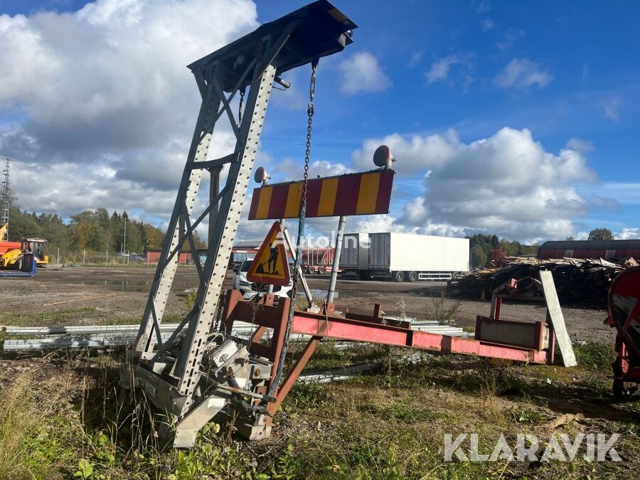 MPS 350 TMA-skydd chassis for municipal vehicles