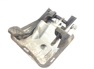 pedal kopling Mercedes-Benz Atego 1828 (01.98-12.04) untuk tractor head Mercedes-Benz Atego, Atego 2, Atego 3 (1996-)