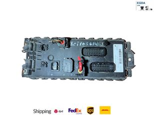 unité de commande A0004467161 pour tracteur routier Mercedes-Benz