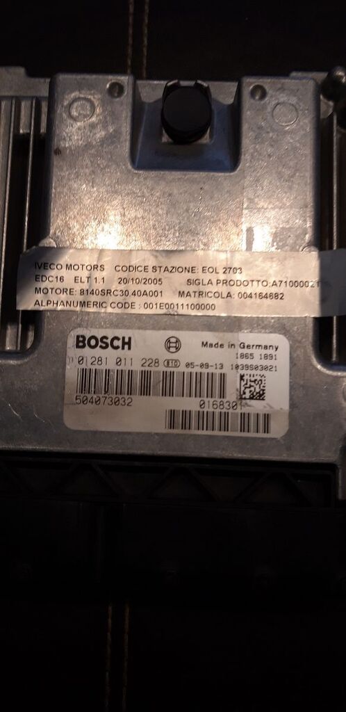 блок за управление Bosch 0281011228 504073032 за камион IVECO Daily