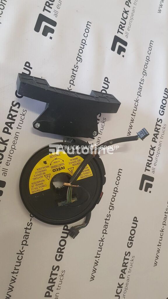 centralina IVECO STRALIS EURO6 steering wheel switch control, understeering elect para camião tractor IVECO IVECO STRALIS EURO6 steering wheel switch control, understeering electric units 504216846, 504216846, 41221141, 5802176765, 41221220