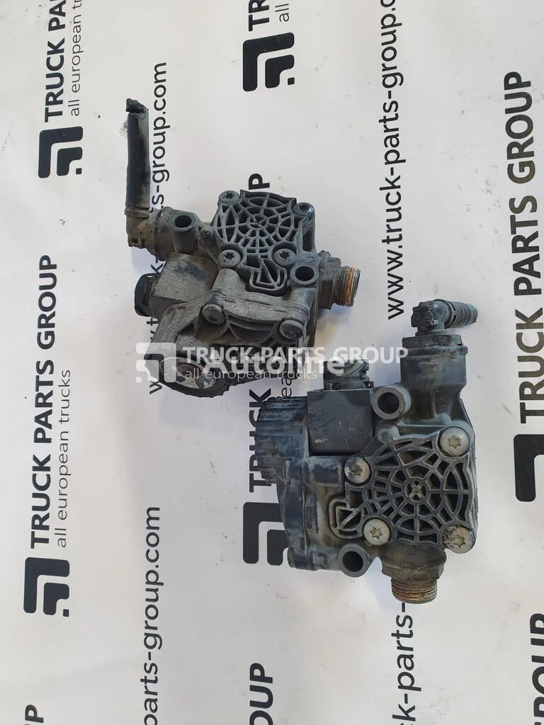 MAN TGX / TGS EURO6 emission pressure control valve ABS, electro val besturingseenheid voor MAN MAN TGX / TGS EURO6 emission pressure control valve ABS, electro valve module K038410, 81524526039, 81524526025, 81524526020, 81524526016, 81524526039, 81524526040, 0044298844 trekker