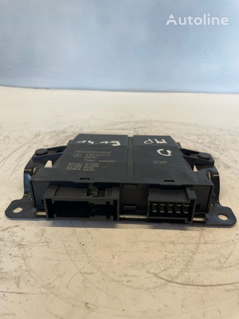 Mercedes-Benz A960446141 control unit for Mercedes-Benz Actros MP4 truck tractor