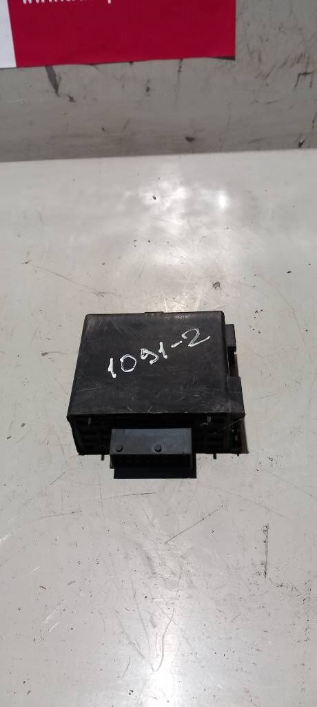 Scania R 480. 1532526 1532526 control unit for truck tractor