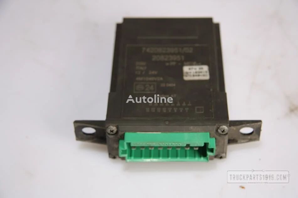 unité de commande Volvo Electrical System Alarm controle unit FH 20823951 pour camion