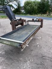 conveyor belt for construction equipment