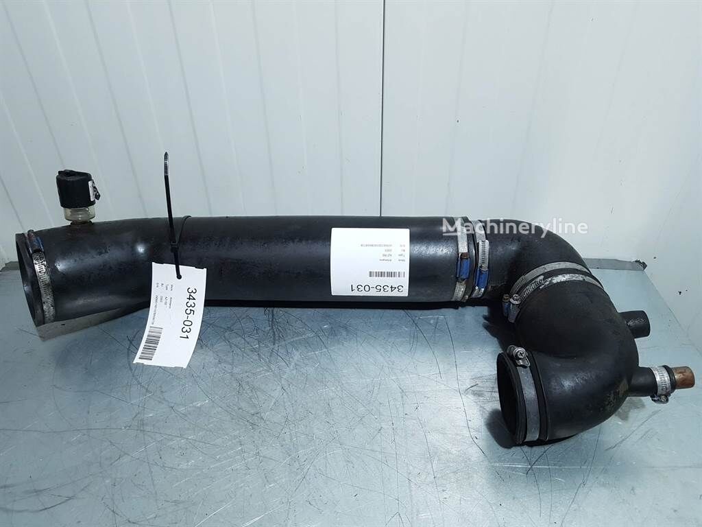 Tuyau de refroidissement Ahlmann AZ150-4100290A-Air filter hose/Luftfilterschlauch pour matériel de TP - Machineryline