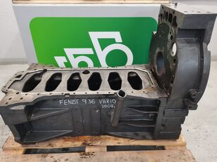 carter de vilebrequin pour tracteur à roues Fendt 900