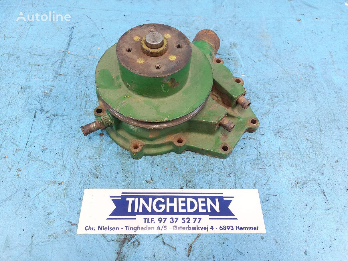 John Deere 3640 crankcase