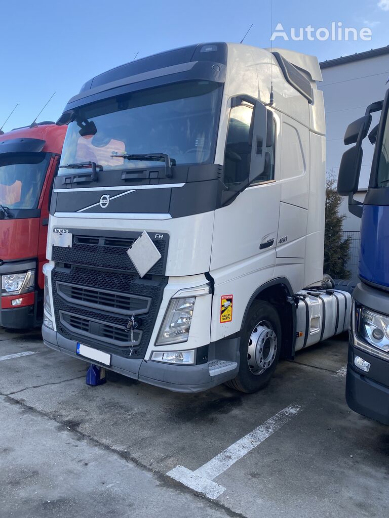 Volvo FH 12 EURO 6 460 piese motor din dezmembrari kloķvārpsta paredzēts Volvo FH12 EURO 6 2016 460  vilcēja