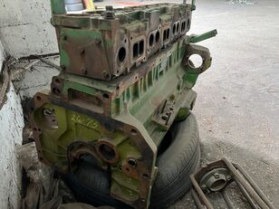 блокот на моторот John Deere Блок *RG6466A360155 за комбајн за жито John Deere 1188