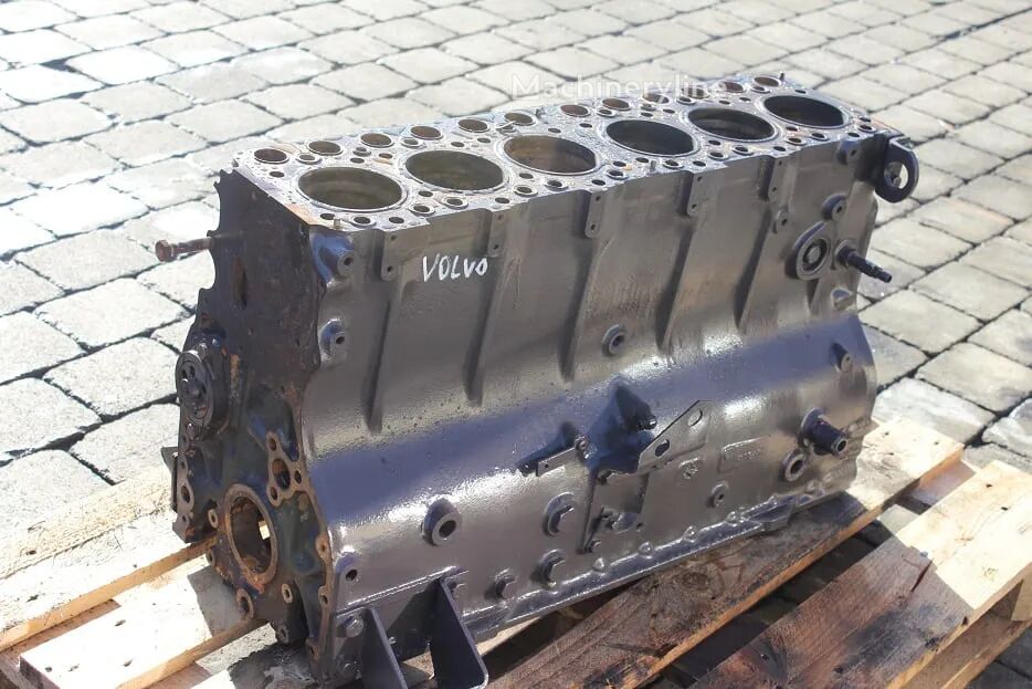 مجموعة الأسطوانات Volvo Bloc motor لـ آلات البناء Volvo TB 60 B - Machineryline