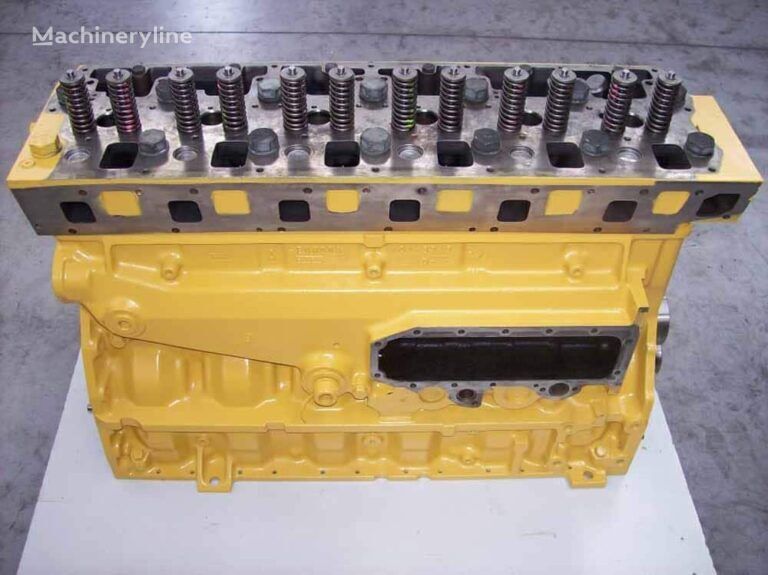 cylinder head for construction equipment