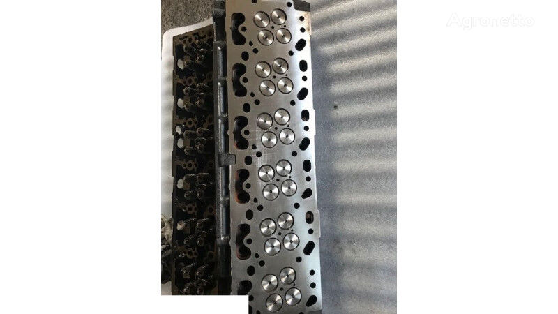 R518581 cylinder head