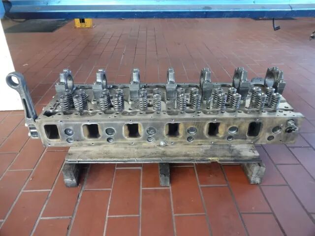 21754367 cylinder head for Volvo truck