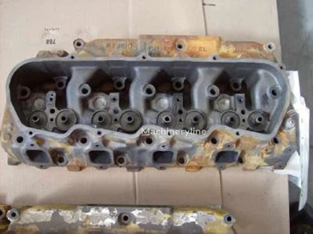 cylinder head for construction equipment