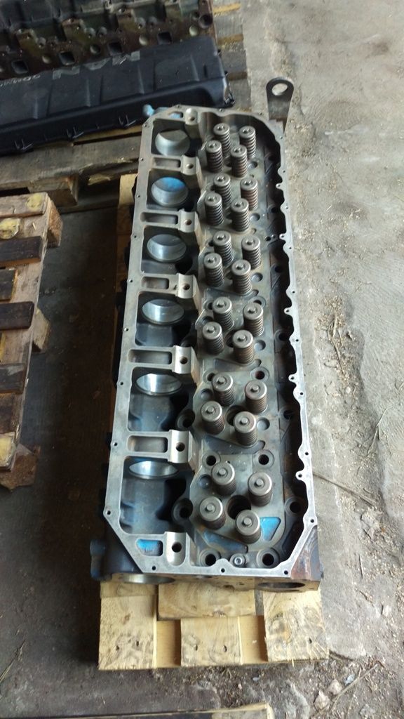 capul blocului de cilindrii IVECO Glowica Cylinder Head C10 Cursor10 pentru camion IVECO Stralis