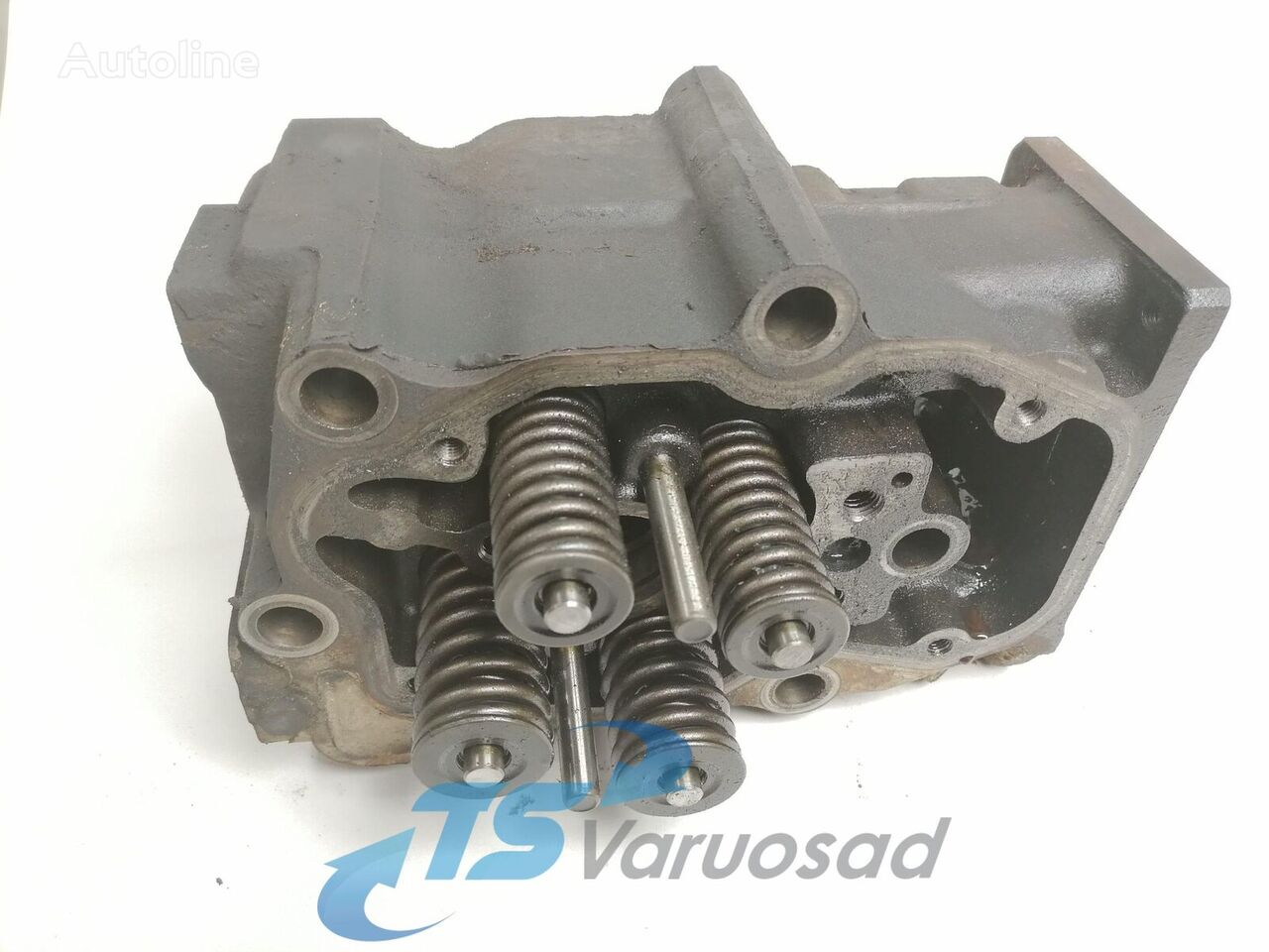 головка блока цилиндров Scania Cylinder head, HPI 1924437 для тягача Scania R420