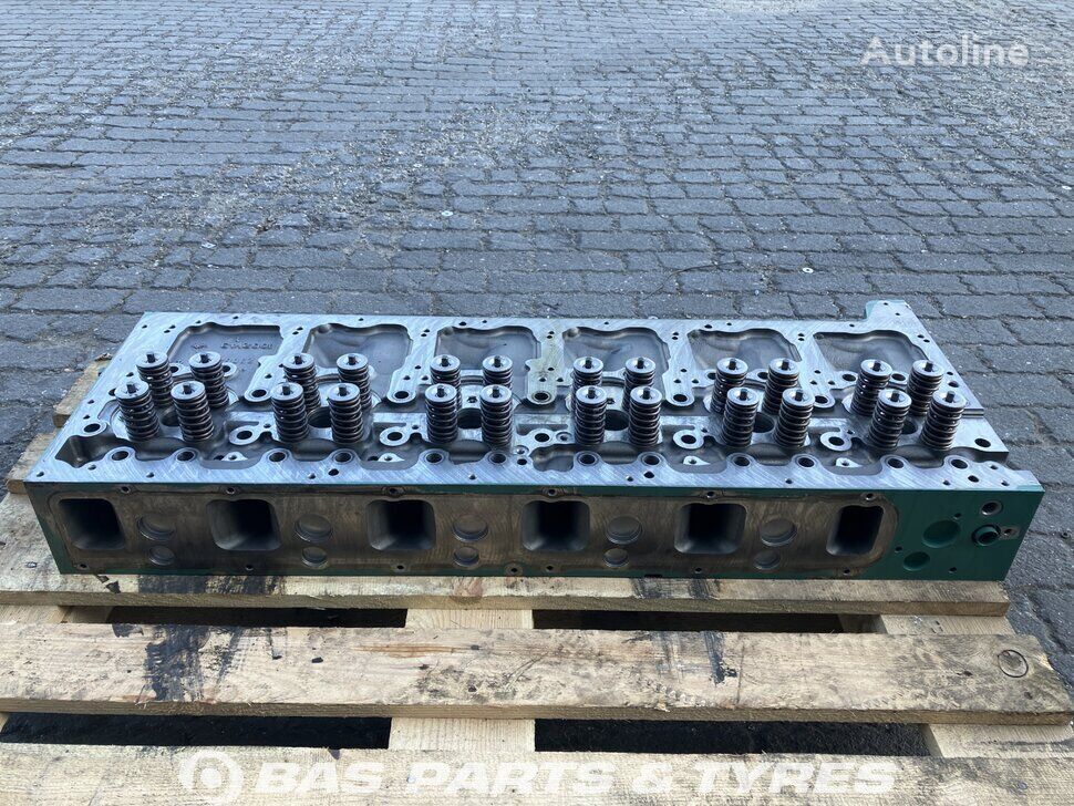 Volvo 22467253 cylinder head for Volvo truck