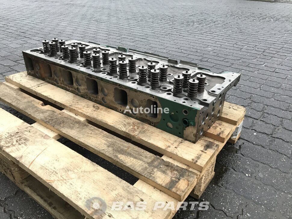 Volvo 22467253 cylinder head for Volvo truck