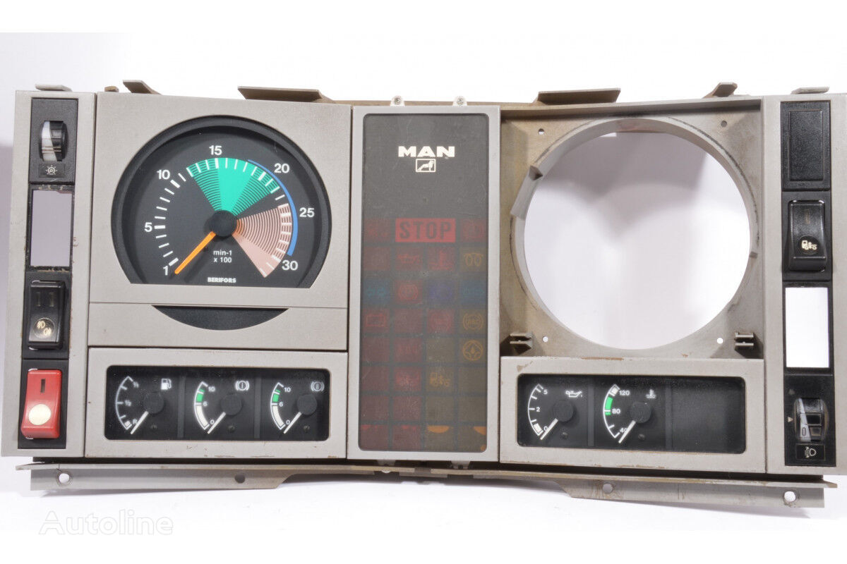 Dashboard voor MAN trekker