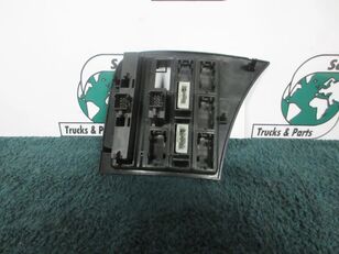 tableau de bord IVECO DASHBORD DEEL HI WAY EURO 6 504309983 pour camion