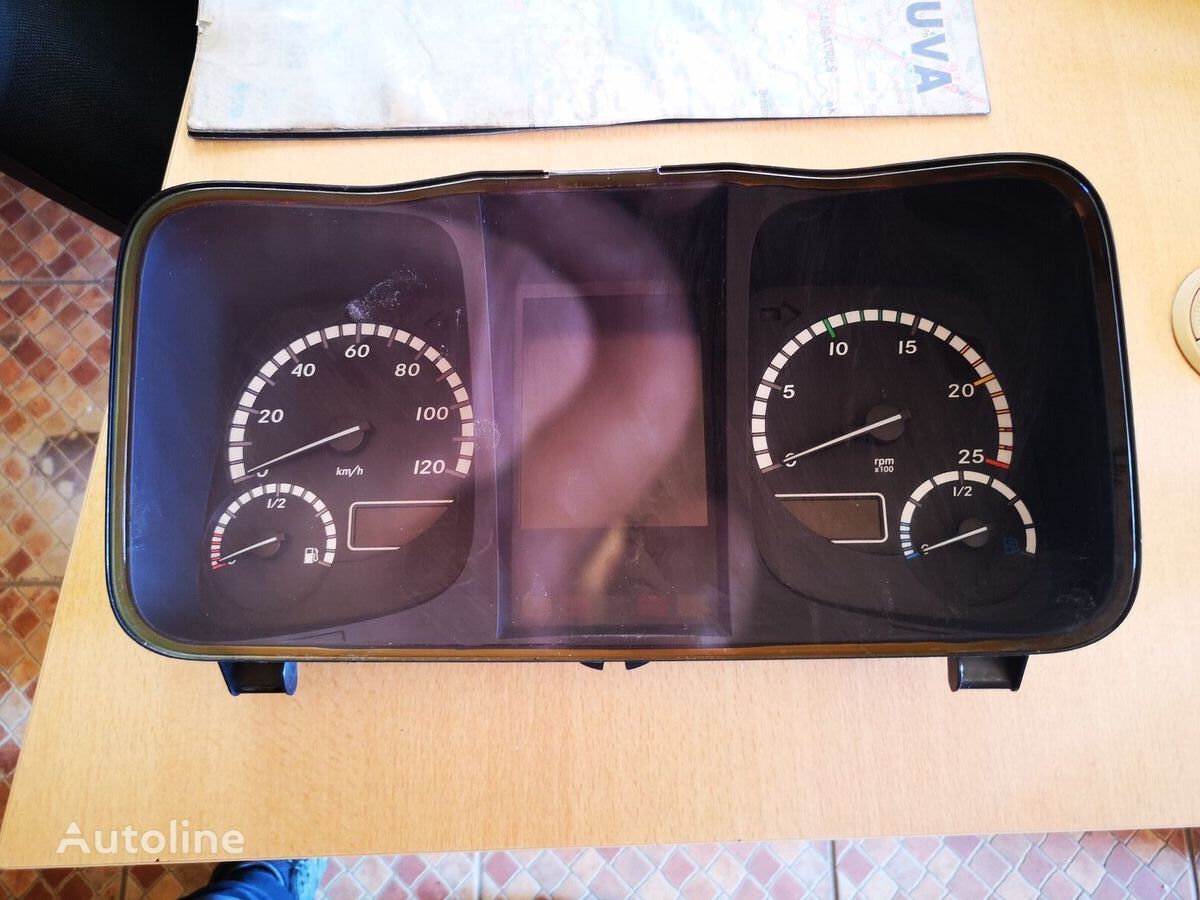 Mercedes-Benz Actros , A0084467821 dashboard for Mercedes-Benz Actros 2551 , A0084467821 truck tractor