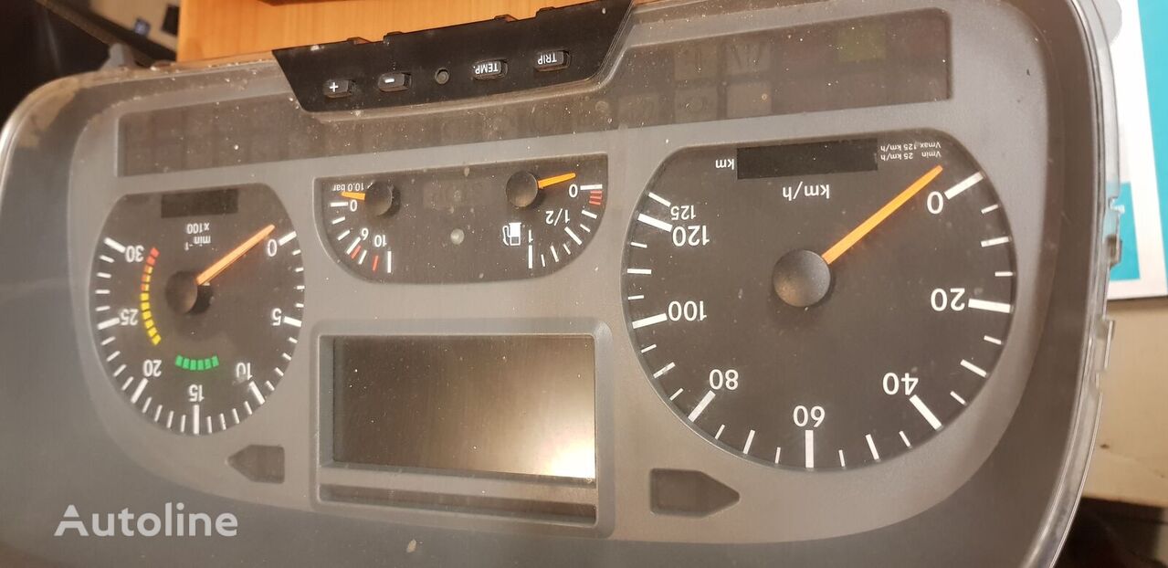 armaturna plošča Mercedes-Benz Atego EURO4, EURO5, OM906LA, OM904LA, instrument panel, dashboar za vlačilec Mercedes-Benz Actros, Axor, Atego