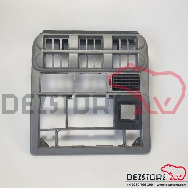 panou cu dispozitive Panou central bord 504227311 pentru cap tractor IVECO STRALIS