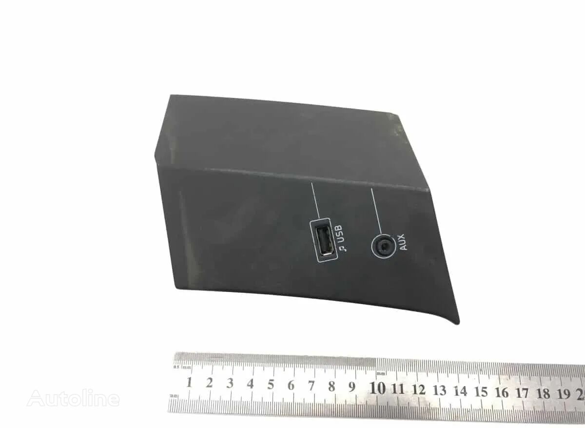 Panou cu Priză USB și AUX dashboard for Volvo 82303887 12cm truck