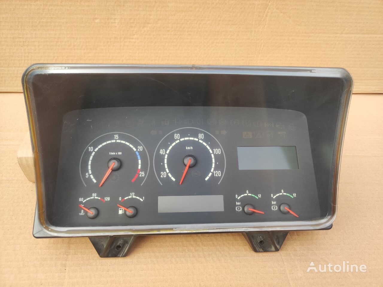 Scania CLUSTER - DISPLAY 1507322
1540229 dashboard for Scania R SERIES E6 truck