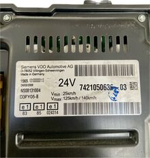 لوحة العدادات Siemens 7421050636 لـ الشاحنات Renault PREMIUM