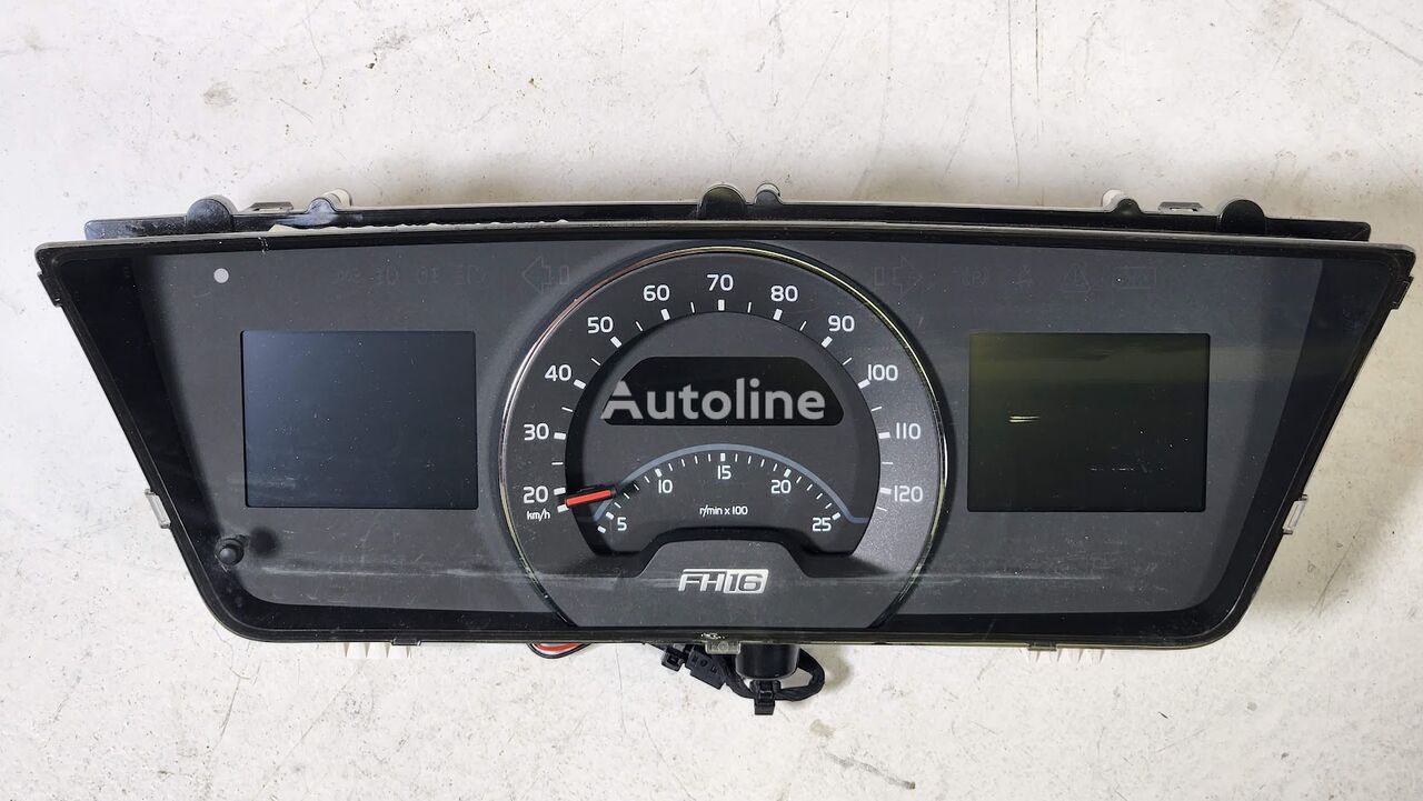 Volvo FH4 / FH16 21982570 dashboard for Volvo FH16 truck tractor