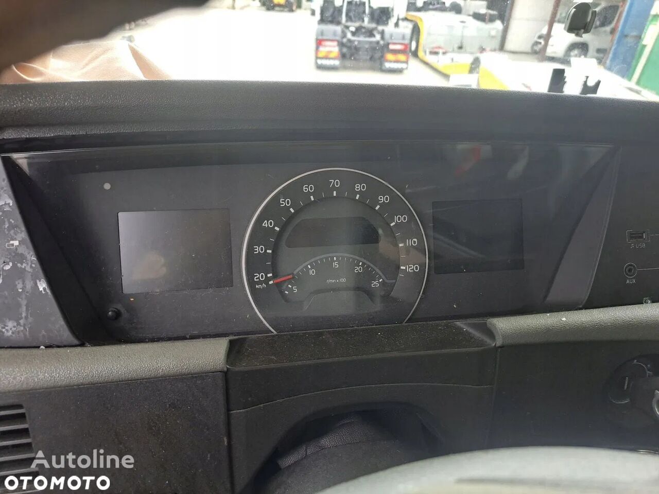 Volvo ZEGARY FH 4 FM 4 MANUAL. 21982568 - P05 21982568 dashboard for Volvo Volvo OE truck