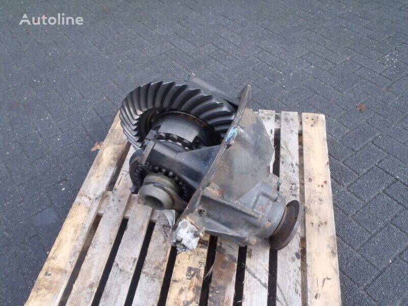 MAN 8 1.35001-7963 DIFFERENTIEEL HY-1311000 R:37:12 differential for truck