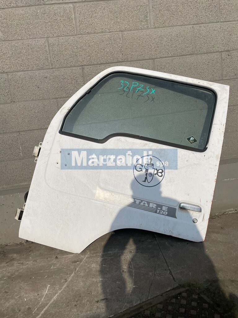 door for Nissan CABSTAR truck