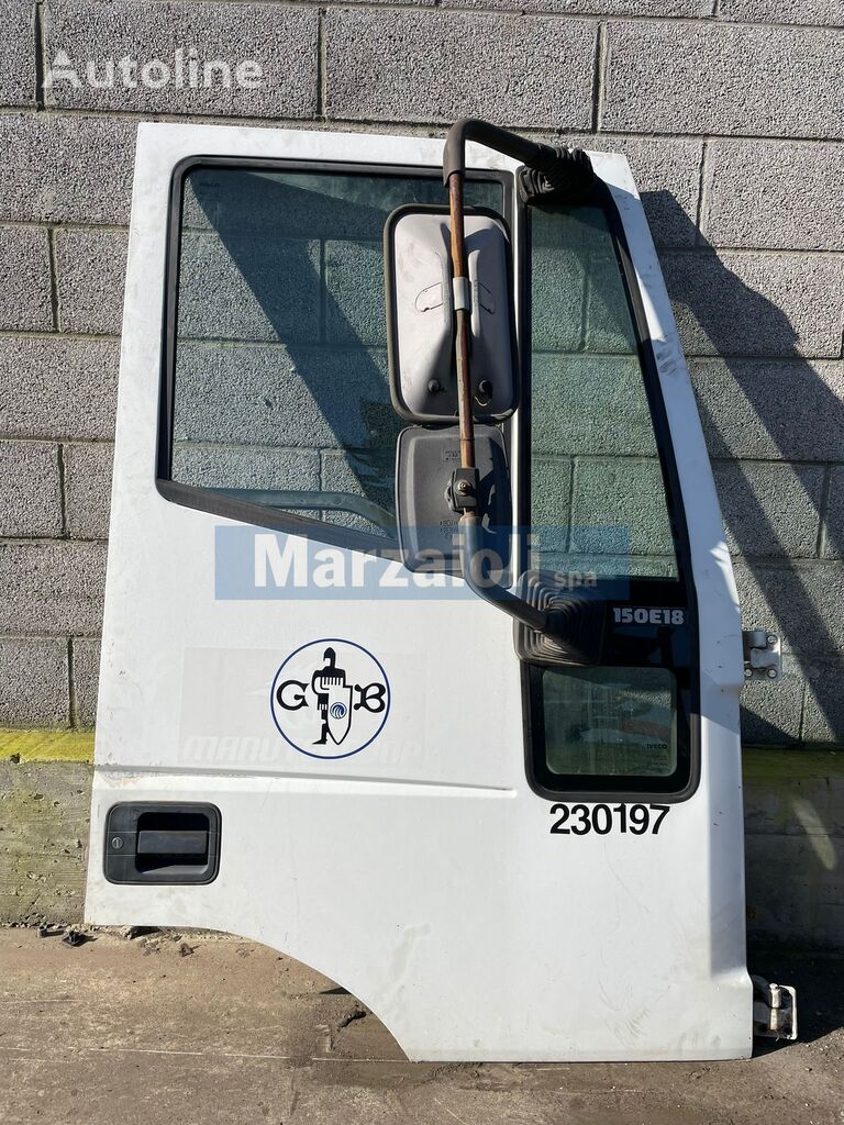 باب لـ الشاحنات IVECO EUROCARGO