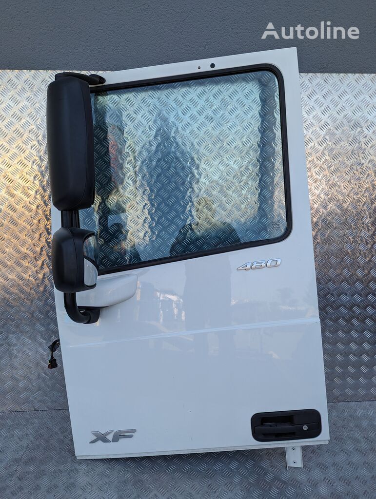 DAF XF 106 LIFT door for DAF XF 106 LIFT truck tractor