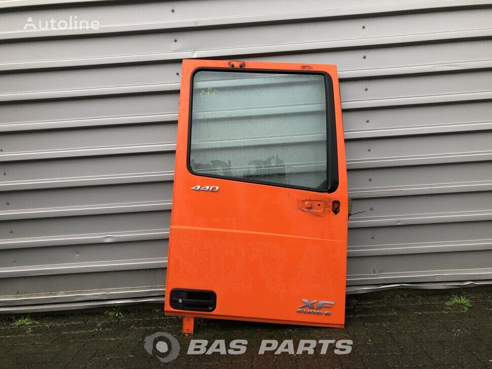 DAF XF106 1881863 puerta para DAF XF106 camión